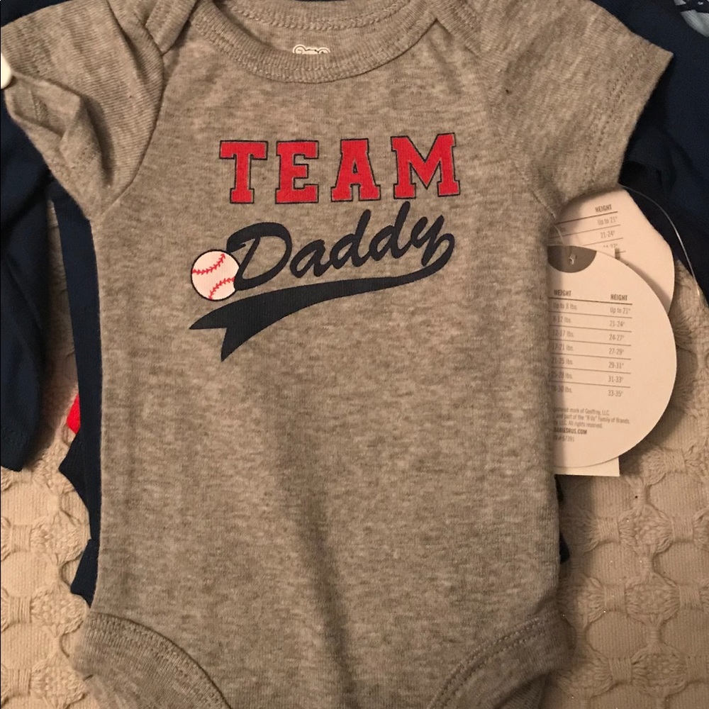 NWT KOALA BABY ONESIES 4 pack